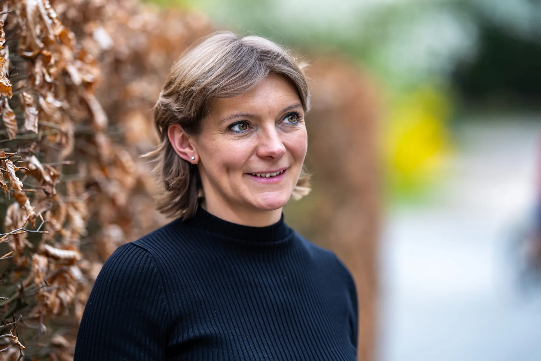Portraitbild von Anja Riedmüller.